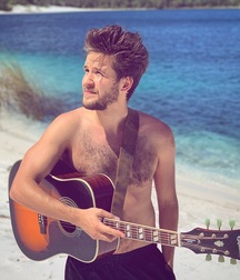 Hot Idols: Devon Werkheiser 5d9568d87323c.jpg