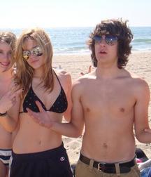Hot Idols: Devon Werkheiser 5d9568fcd8b84.jpg
