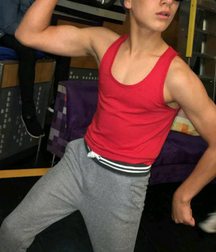 Hot Idols: Thomas Kuc 5d956ff63a328.jpg