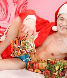 Hot Idols: Asher Angel 5d958b6914342.jpg