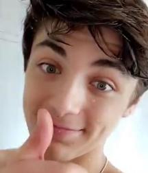 Hot Idols: Asher Angel 5d958be8c9501.jpg