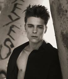 Hot Idols: Corey Fogelmanis 5d96b81c6e0db.jpg