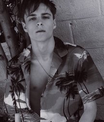 Hot Idols: Corey Fogelmanis 5d96b8492c9e3.jpg