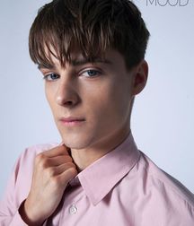 Hot Idols: Corey Fogelmanis 5d96b84e89bdd.jpg