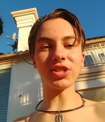 Hot Idols: Hayden Byerly 5d96cb50991b0.jpg