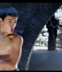 Hot Idols: Ryan Potter 5d9804857e8e9.jpg