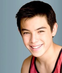 Hot Idols: Ryan Potter 5d980490c2de3.jpg