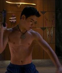 Hot Idols: Ryan Potter 5d98049935fbd.jpg