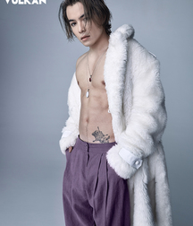 Hot Idols: Ryan Potter 5d9806937be4d.jpg