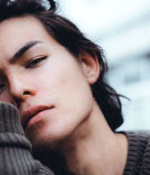 Hot Idols: Ryan Potter 5d980694f063b.jpg