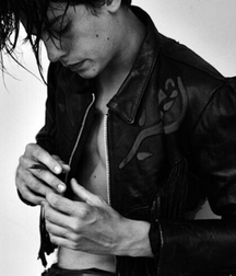 Hot Idols: Cole Sprose 5d981d55b8587.png
