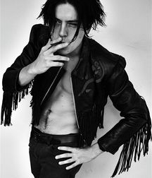 Hot Idols: Cole Sprose 5d981d5f5037c.jpg