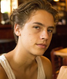 Hot Idols: Cole Sprose 5d981d719bc37.jpg
