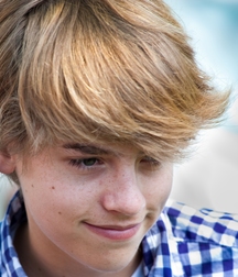 Hot Idols: Cole Sprose 5d981e6554640.jpg