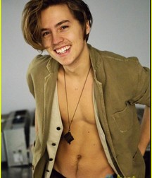 Hot Idols: Cole Sprose 5d981e6b15980.jpg