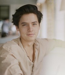 Hot Idols: Cole Sprose 5d981e9c37afa.jpg