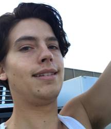 Hot Idols: Cole Sprose 5d981eb0bd89e.jpg