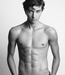 Hot Idols: Gavin Casalegno 5d98c5db9f208.jpg