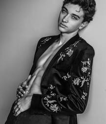 Hot Idols: Gavin Casalegno 5d98c5f30de88.jpg