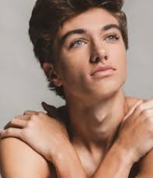 Hot Idols: Gavin Casalegno 5d98c604138f8.png