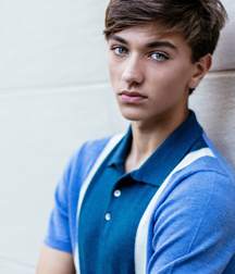 Hot Idols: Gavin Casalegno 5d98c623981ad.jpg