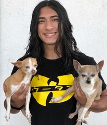 Hot Idols: Calvin Millan 5d990b61bf220.jpg