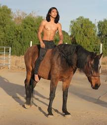 Hot Idols: Calvin Millan 5d990bfc110a2.jpg