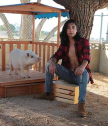 Hot Idols: Calvin Millan 5d990c12803dd.jpg