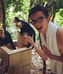 Hot Idols: Asa Butterfield 5d993b2ca8cb5.jpg