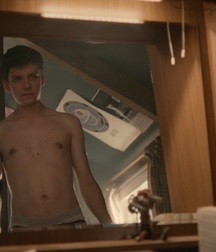 Hot Idols: Asa Butterfield 5d993b540a609.jpg