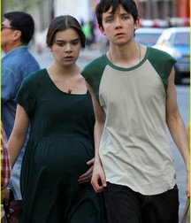 Hot Idols: Asa Butterfield 5d993ba9653b1.jpg