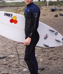 Hot Idols: Skyler Gisondo 5d9a93c82a697.jpg
