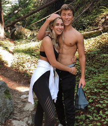 Hot Idols: Skyler Gisondo 5d9a93d619ce4.jpg
