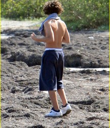 Hot Idols: Jake T. Austin 5d9aa79523941.jpg