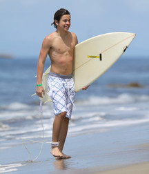 Hot Idols: Jake T. Austin 5d9aa7a1f3e2f.jpg