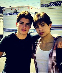 Hot Idols: Jake T. Austin 5d9aa7d09d29f.jpg