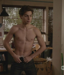 Hot Idols: Jake T. Austin 5d9aa7e988a75.jpg