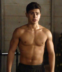 Hot Idols: Jake T. Austin 5d9aa8317ed3f.jpg