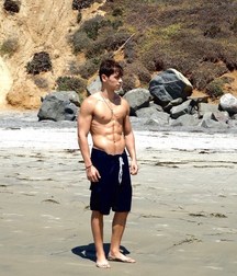 Hot Idols: Jake T. Austin 5d9aa8738ff94.jpg
