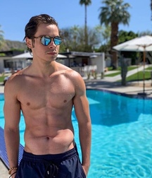 Hot Idols: Jake T. Austin 5d9aa875d64c1.jpg