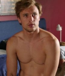 Hot Idols: William Moseley 5da3ebfb39654.jpg