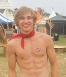 Hot Idols: William Moseley 5da3ec0ba92dc.jpg