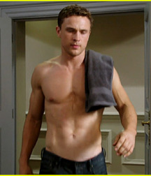 Hot Idols: William Moseley 5da3ec8d0a500.jpg