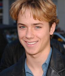 Hot Idols: Jeremy Sumpter 5da5c6c336d09.jpg