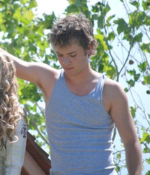 Hot Idols: Jeremy Sumpter 5da5c6ddd65cd.jpg