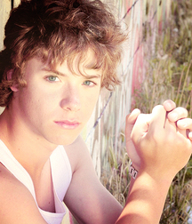 Hot Idols: Jeremy Sumpter 5da5c6f6ae7a7.jpg
