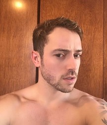 Hot Idols: Pee Wee 5dacd8a5b7d93.jpg