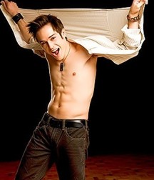 Hot Idols: Pee Wee 5dacd8d166b89.jpg