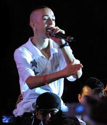 Hot Idols: Pee Wee 5dacd8e13256b.jpeg