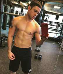 Hot Idols: Pee Wee 5dacd8e596c2f.png